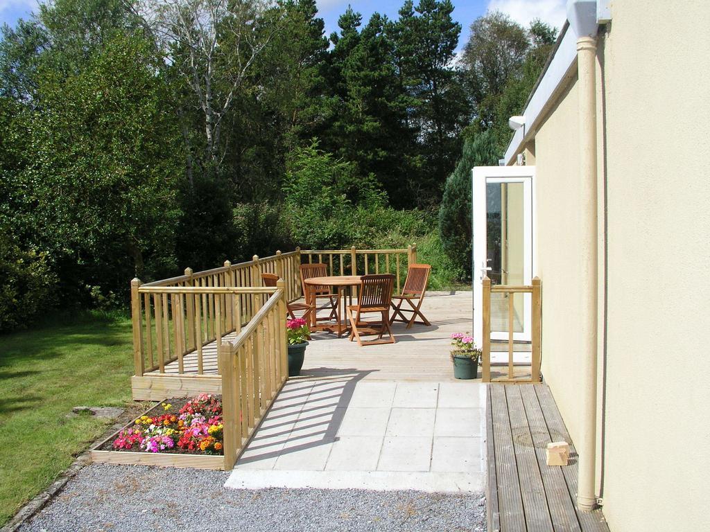 Lakeland Midsummer Lakehouse Oughterard Bagian luar foto