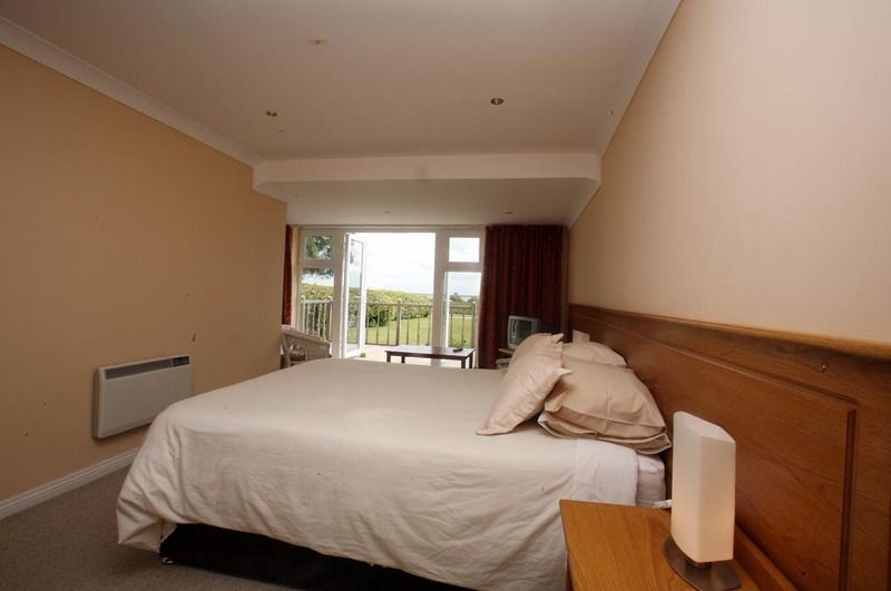 Lakeland Midsummer Lakehouse Oughterard Bagian luar foto