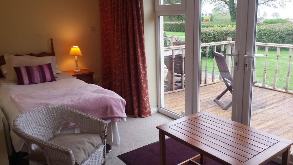 Lakeland Midsummer Lakehouse Oughterard Bagian luar foto