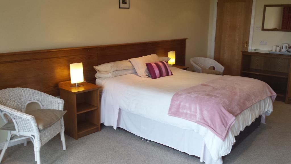 Lakeland Midsummer Lakehouse Oughterard Bagian luar foto